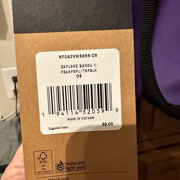 Brand new Northface small crossbody bag. - Picture 3 of 3